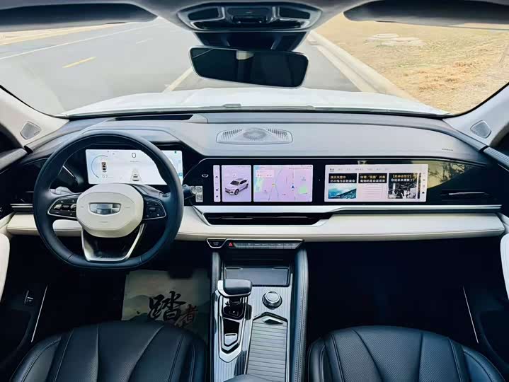 Фото 5 - Geely Monjaro