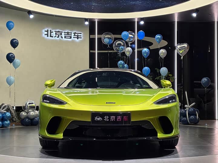 Фото 2 - McLaren GT