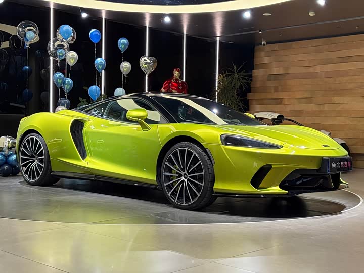 Фото 3 - McLaren GT