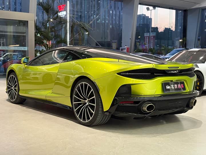 Фото 9 - McLaren GT