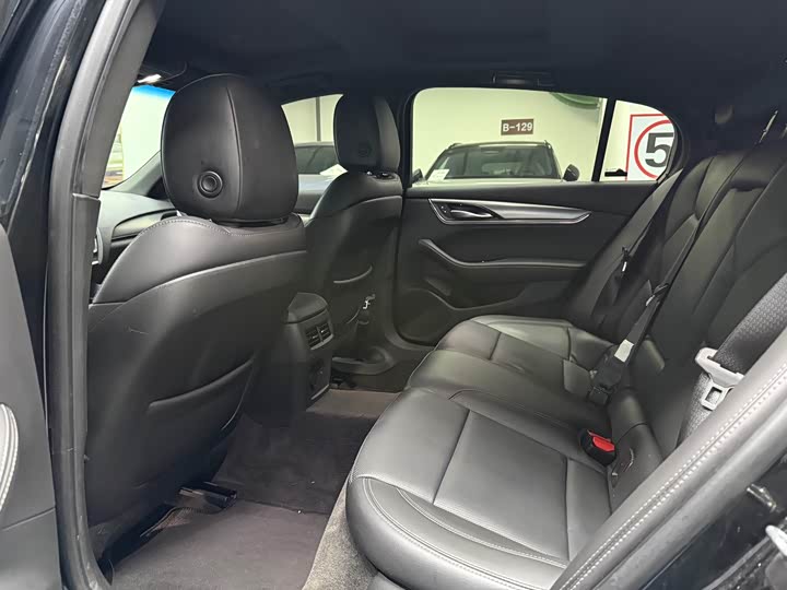 Фото 6 - Cadillac CT5