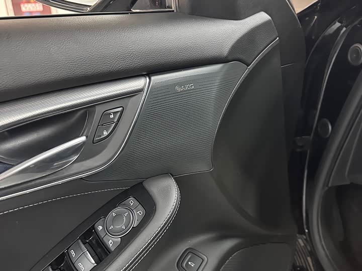 Фото 3 - Cadillac CT5