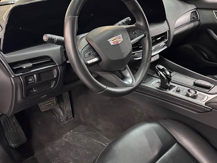 Фото 4 - Cadillac CT5