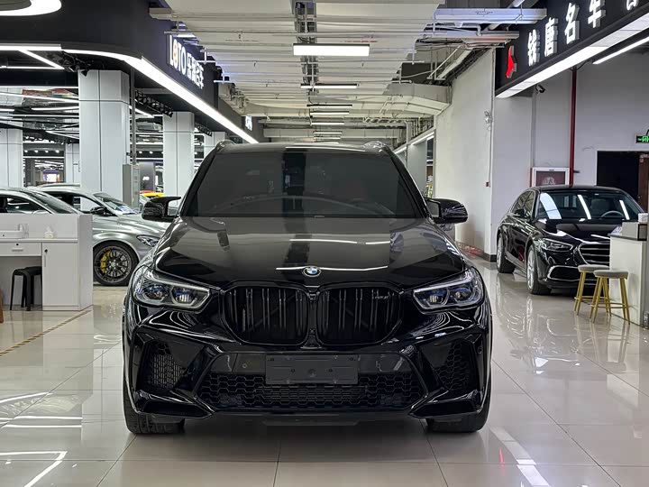 Фото 2 - BMW X5 M
