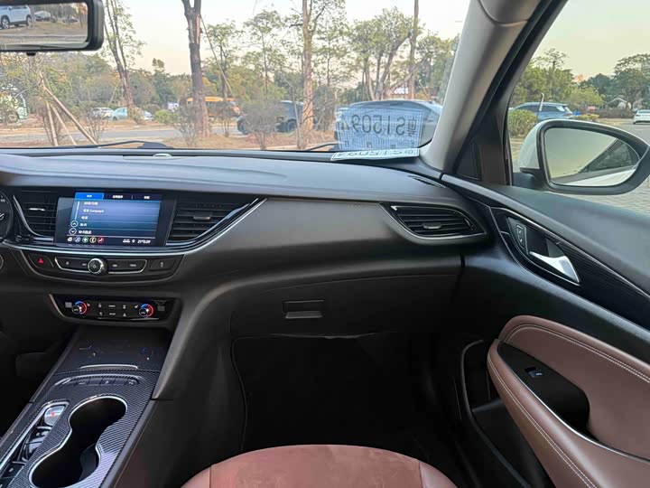 Фото 8 - Buick Regal