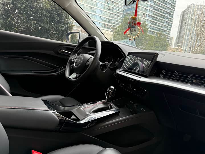 Фото 7 - MG Motor 5