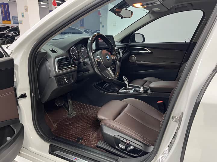 Фото 6 - BMW 1 Series