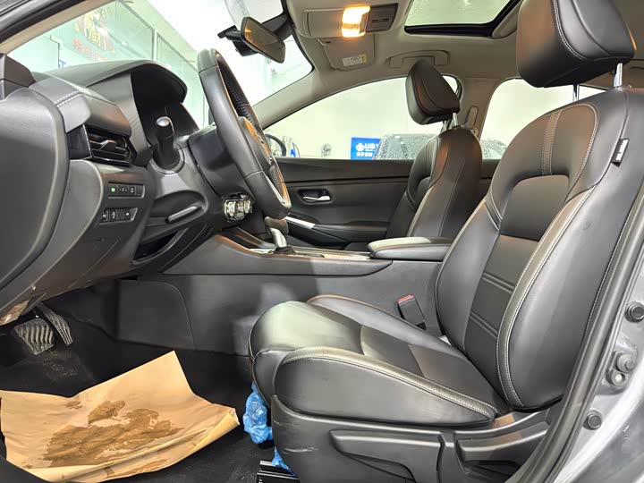 Фото 4 - Nissan Sylphy