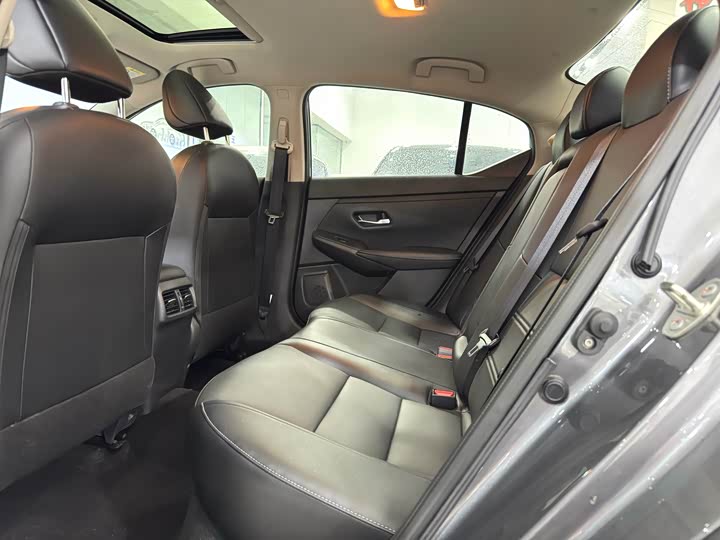 Фото 6 - Nissan Sylphy