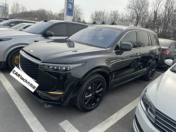 Фото 1 - LiXiang One