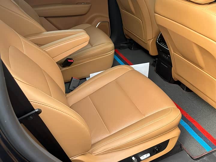 Фото 4 - LiXiang One