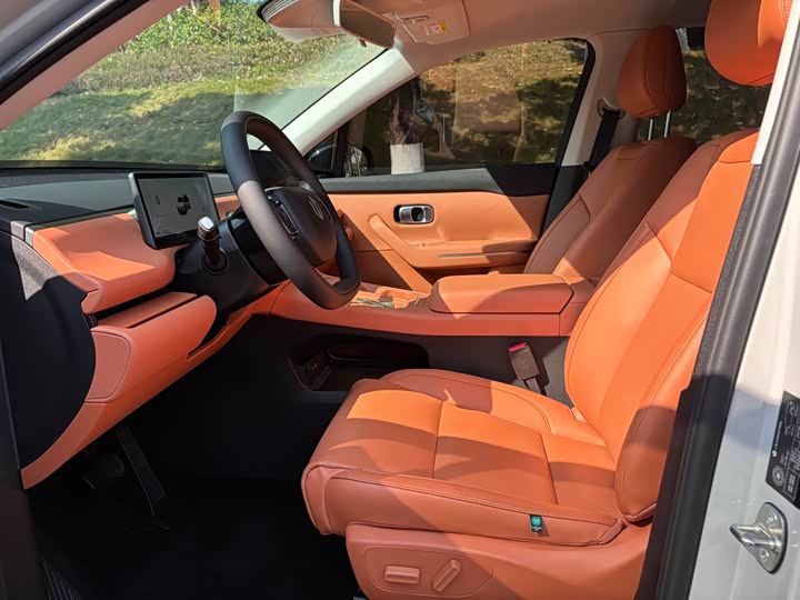 Фото 8 - Leapmotor C10