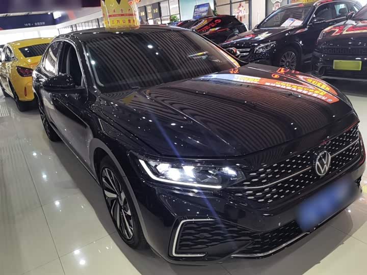 Фото 4 - Volkswagen Passat