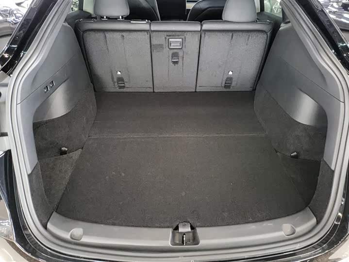 Фото 4 - Tesla Model Y