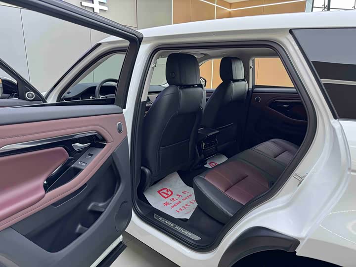 Фото 8 - Land Rover Range Rover Evoque L