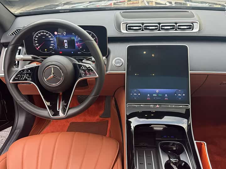 Фото 4 - Mercedes-Benz S-Class