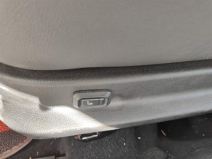 Фото 4 - Kia Pegas