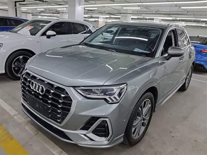 Фото 2 - Audi Q3