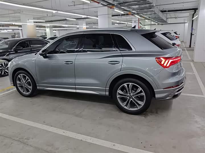 Фото 5 - Audi Q3