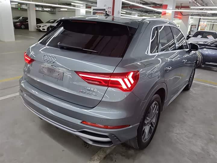 Фото 7 - Audi Q3