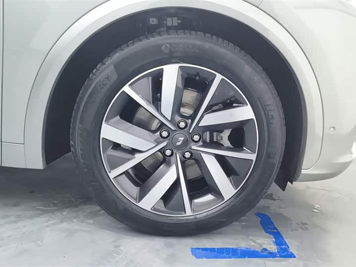 Фото 6 - LiXiang L7