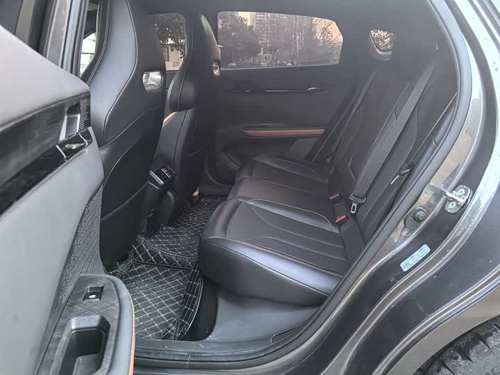 Фото 9 - Changan UNI-V