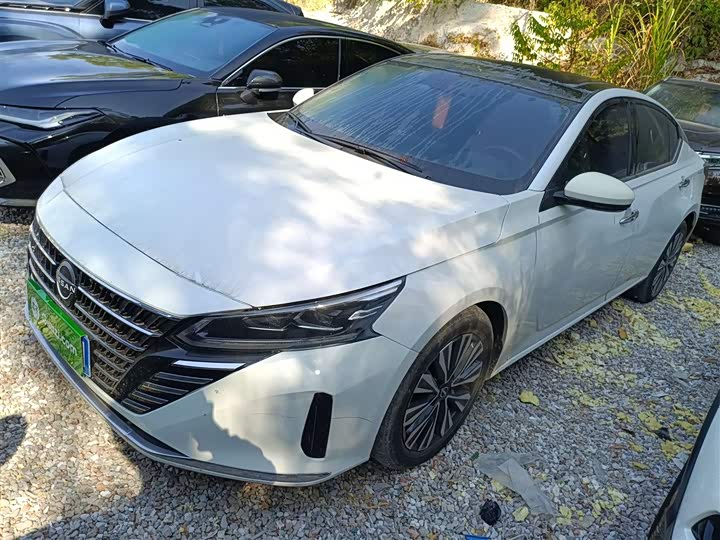 Фото 2 - Nissan Teana