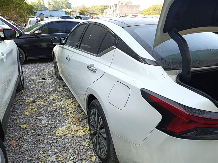 Фото 5 - Nissan Teana