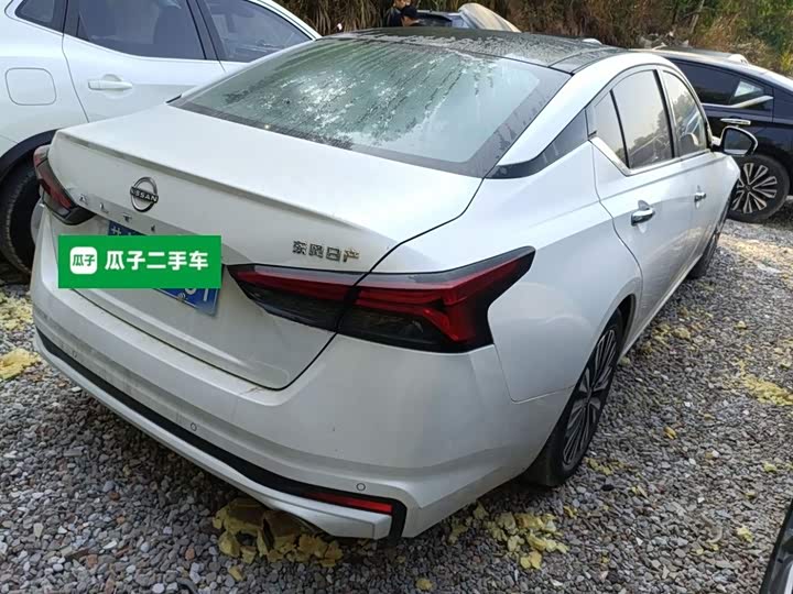 Фото 7 - Nissan Teana