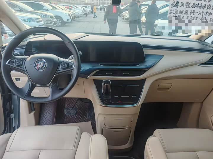 Фото 4 - Buick GL8 ES