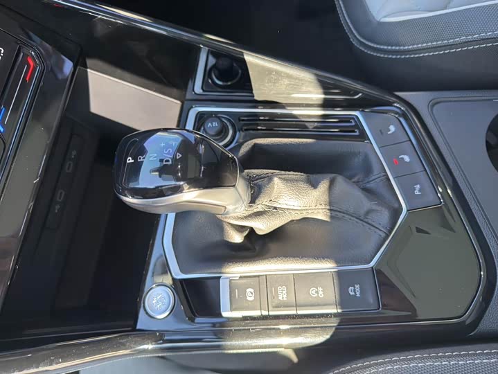 Фото 8 - Volkswagen Tayron