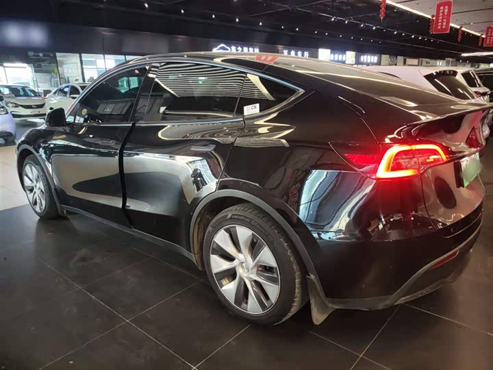 Фото 5 - Tesla Model Y