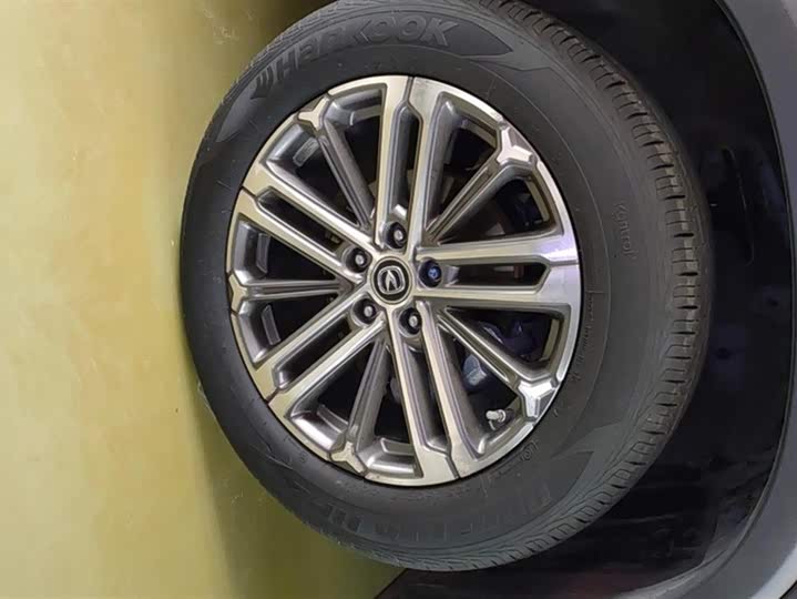 Фото 6 - Changan CS75 Plus