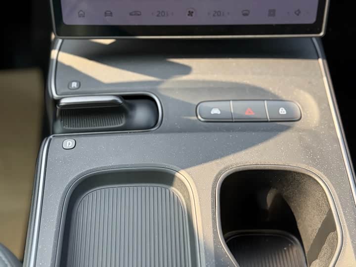 Фото 7 - Nio ET5T