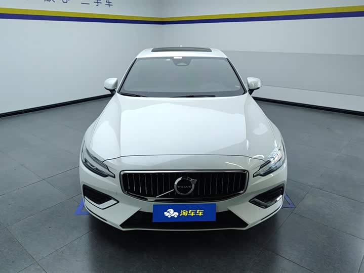 Фото 2 - Volvo S60