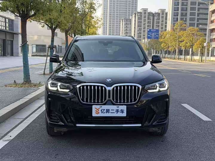 Фото 2 - BMW X3