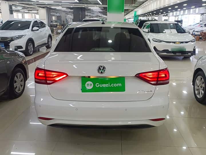 Фото 6 - Volkswagen Lavida