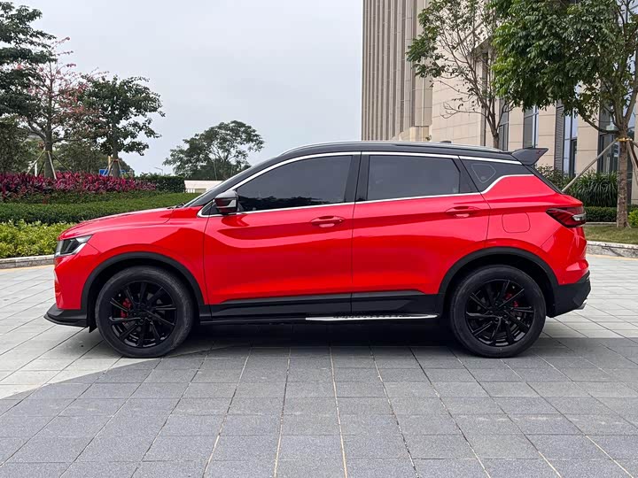 Фото 7 - Geely Coolray