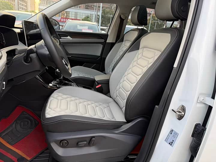 Фото 9 - Volkswagen Tayron