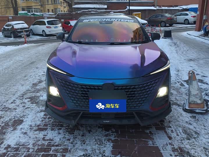 Фото 2 - Changan UNI-T