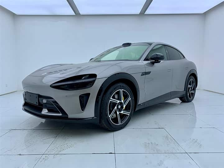 Фото 1 - Xiaomi YU7