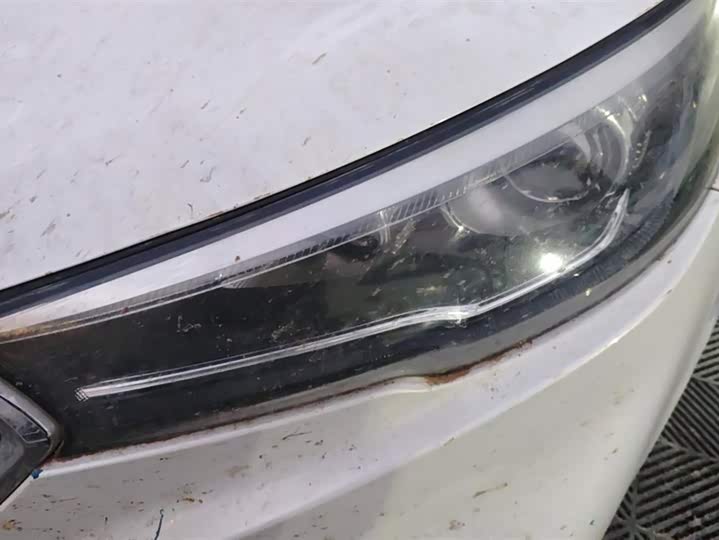 Фото 5 - Hongqi H5