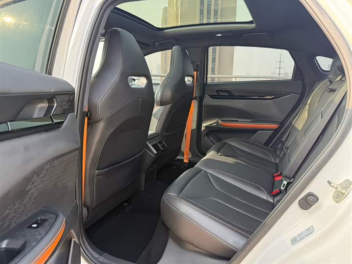 Фото 9 - Changan UNI-V