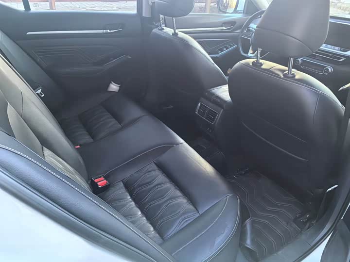 Фото 5 - Nissan Teana