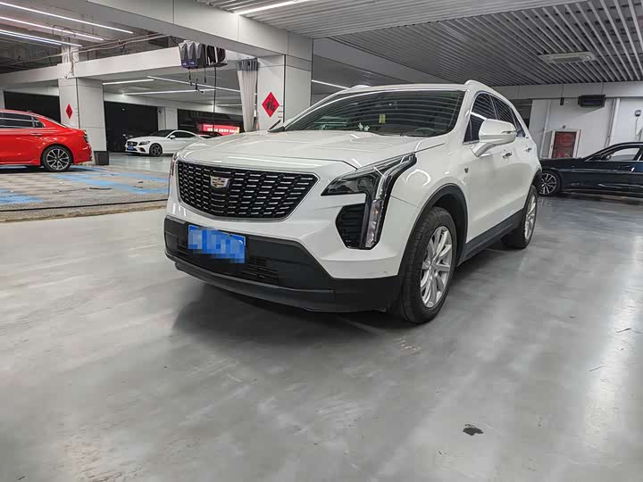 Фото 1 - Cadillac XT4