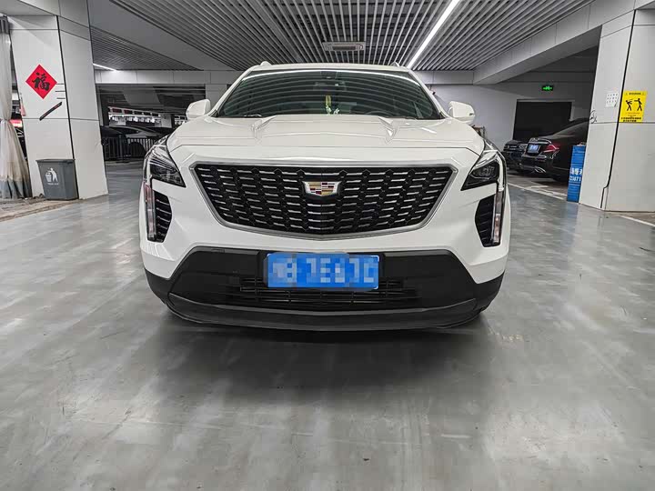 Фото 2 - Cadillac XT4