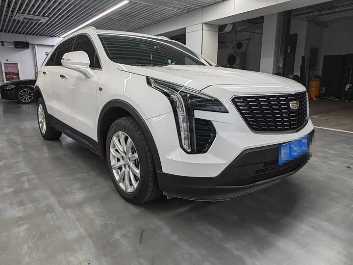 Фото 3 - Cadillac XT4