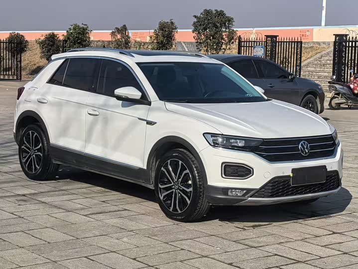 Фото 3 - Volkswagen T-Roc