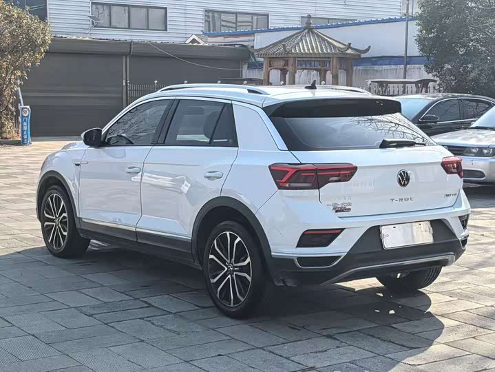 Фото 9 - Volkswagen T-Roc