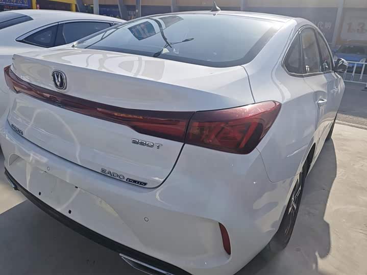 Фото 3 - Changan Eado Plus